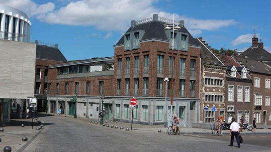 Tandartsen praktijk Mosae Forum centrum Maastricht